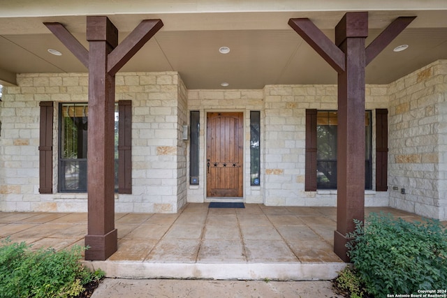 view of entrance to property