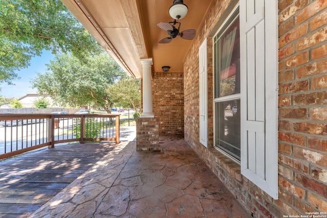 view of patio with ceiling fan