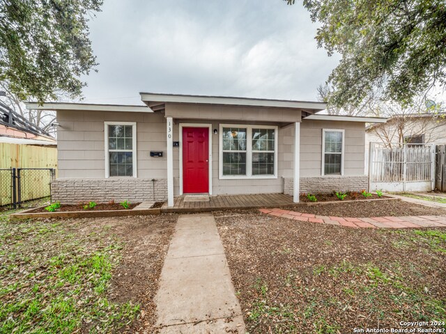 view of front of home