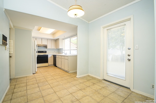 kitchen featuring sink, white appliances, ornamental molding, and light tile patterned floors