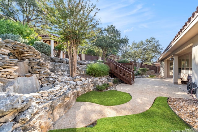 view of yard with a patio area