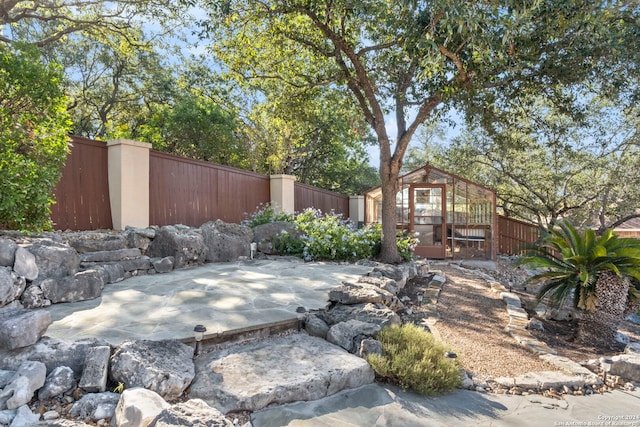 view of yard with a patio