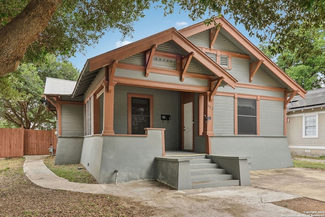 view of front of house with covered porch