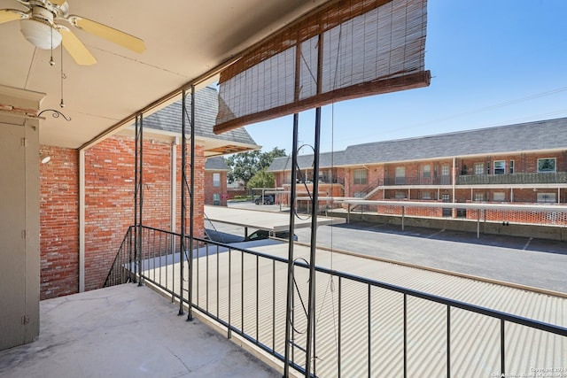 balcony featuring ceiling fan