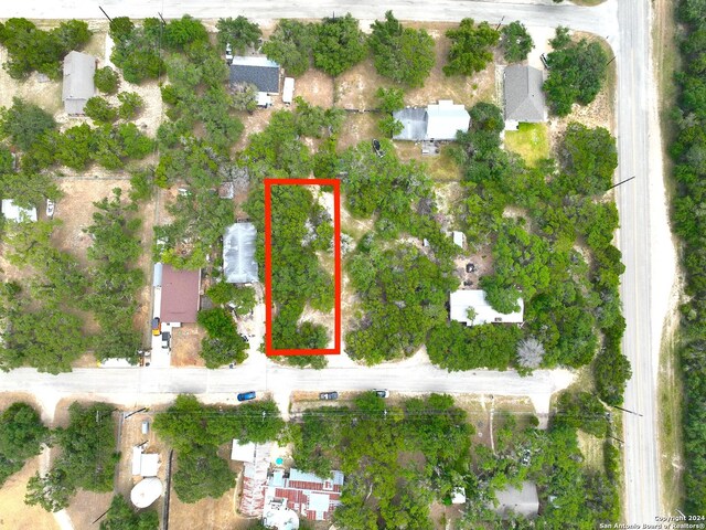 118 Water Oak Ln, Canyon Lake, TX 78133