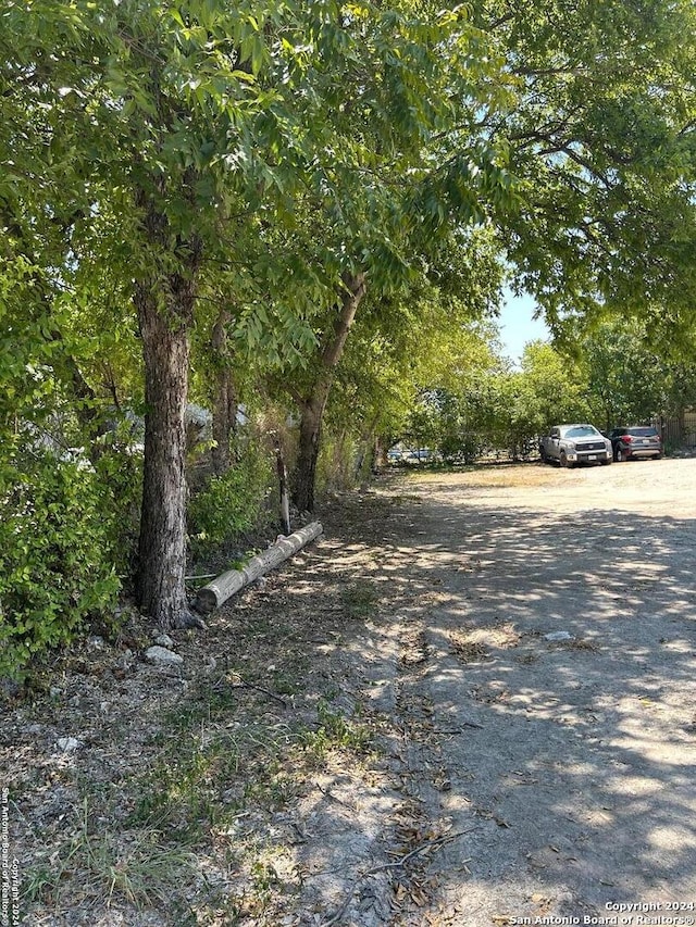 Listing photo 2 for 212 Wilmot St, San Antonio TX 78237