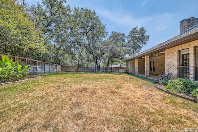 view of yard with a patio