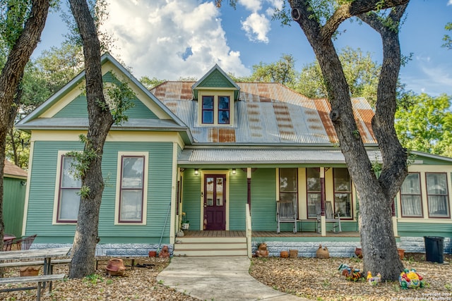 view of front of house with covered porch