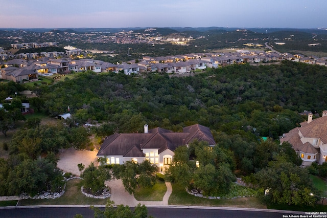 view of aerial view at dusk