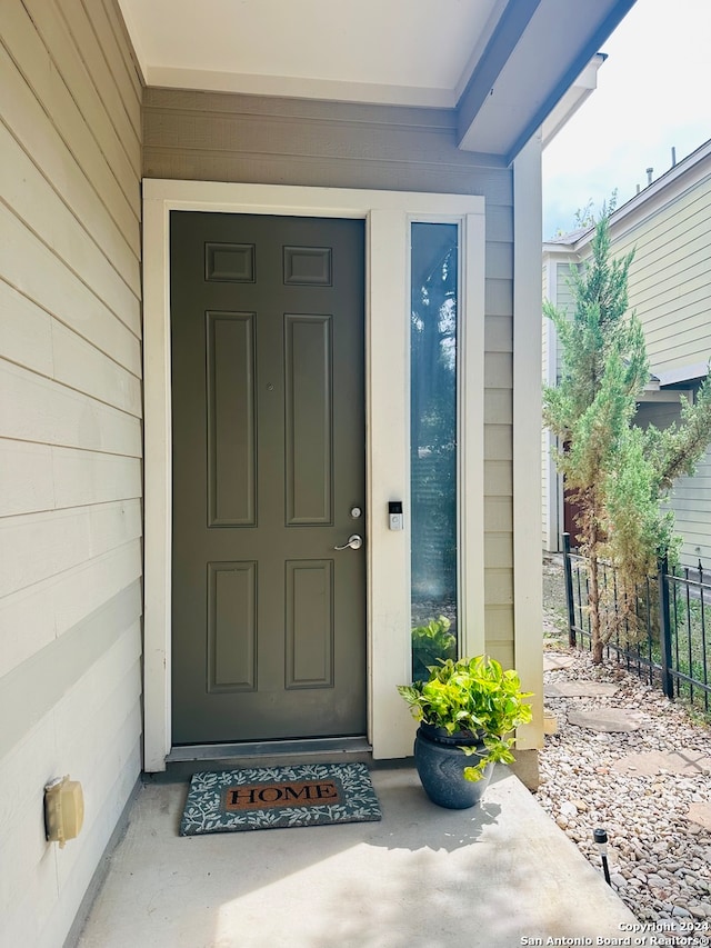 view of property entrance