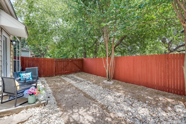 view of yard with a patio area