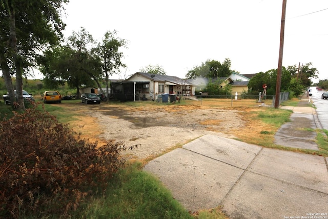 Listing photo 2 for 330 Chickering Ave, San Antonio TX 78210