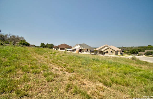 Listing photo 3 for 2006 Valencia Dr, Kerrville TX 78028