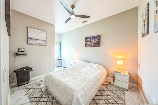 bedroom with ceiling fan