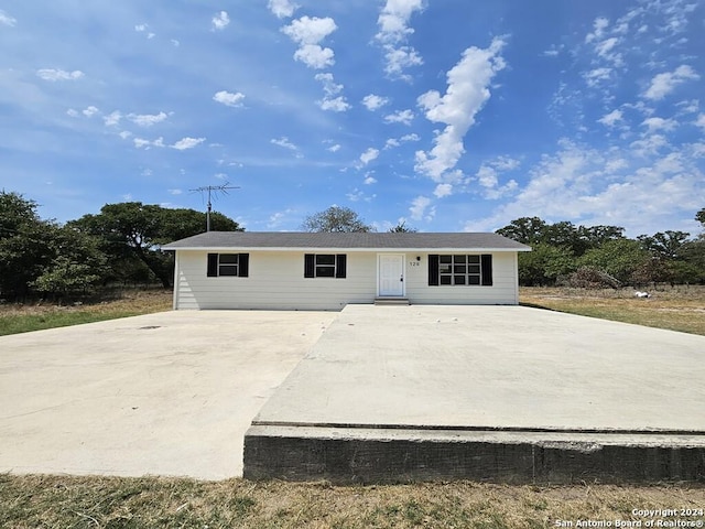 view of front of house