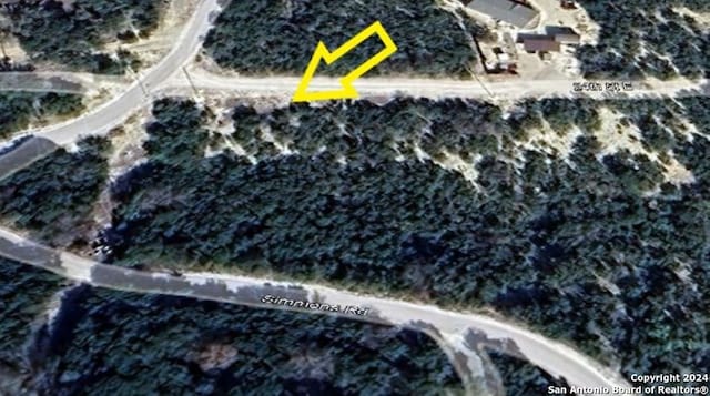 Listing photo 3 for LOT1-24 Simmons, Lakehills TX 78063