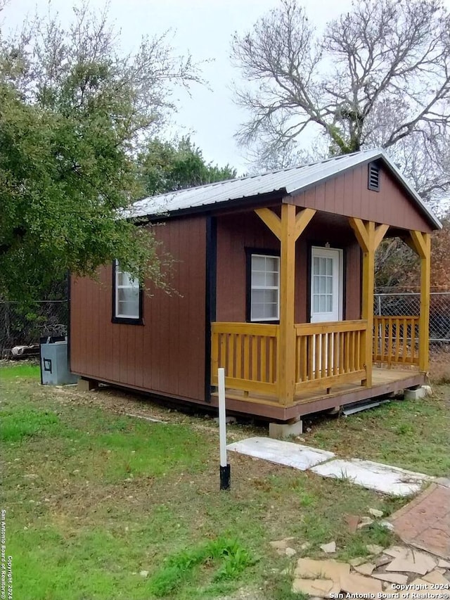 exterior space with a front yard