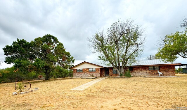 view of front of home