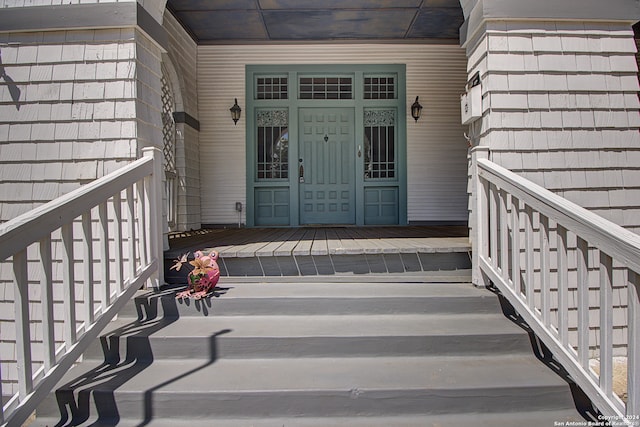 view of entrance to property