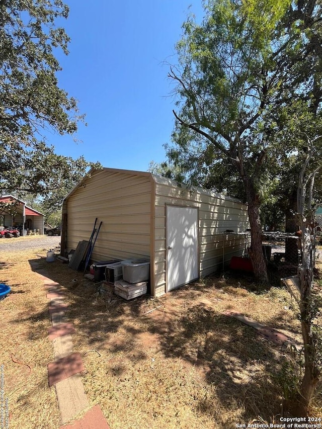 view of outbuilding