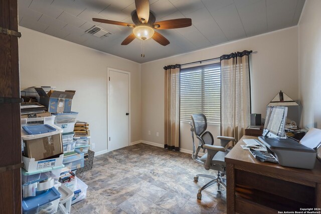 office area featuring ceiling fan