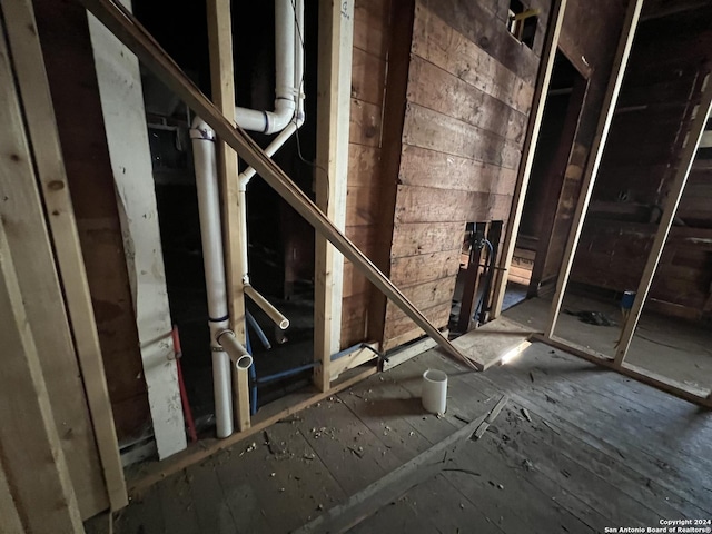 1322 Hays St, San Antonio, TX 78202 - view of miscellaneous room