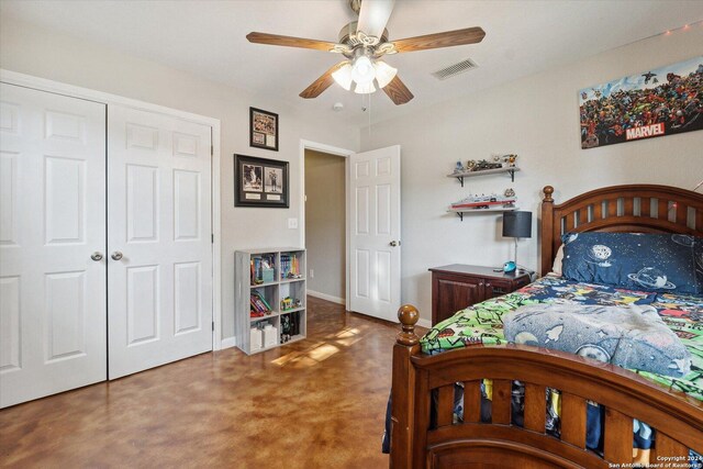 bedroom featuring a closet and ceiling fan