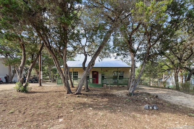 view of front facade featuring a porch