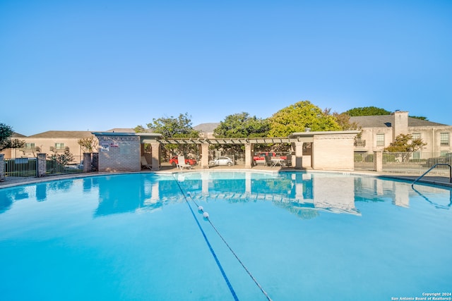 view of swimming pool