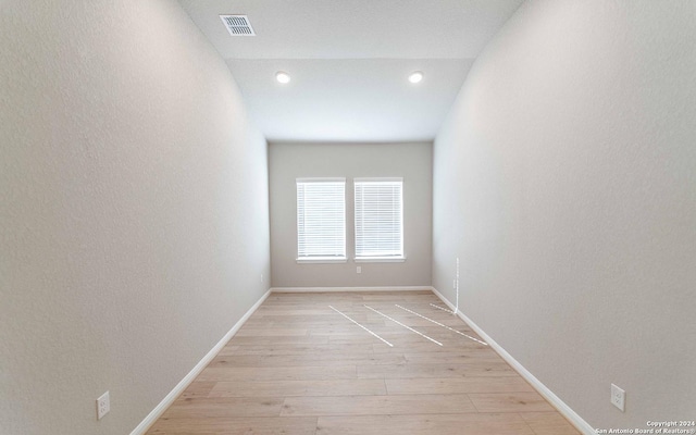 14735 Sycamore Xing, San Antonio, TX 78252 - entrance foyer with baseboards, wood finished floors, and visible vents