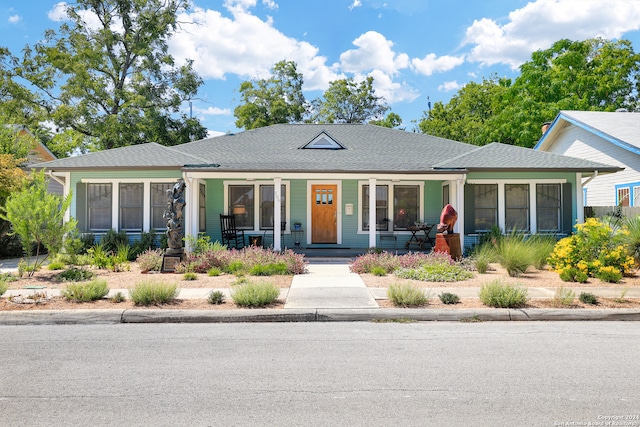 view of front of property with covered porch