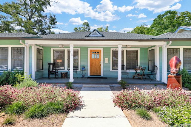 view of front of house featuring covered porch