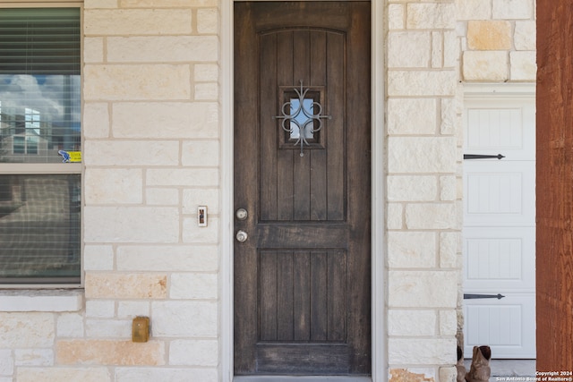 view of property entrance