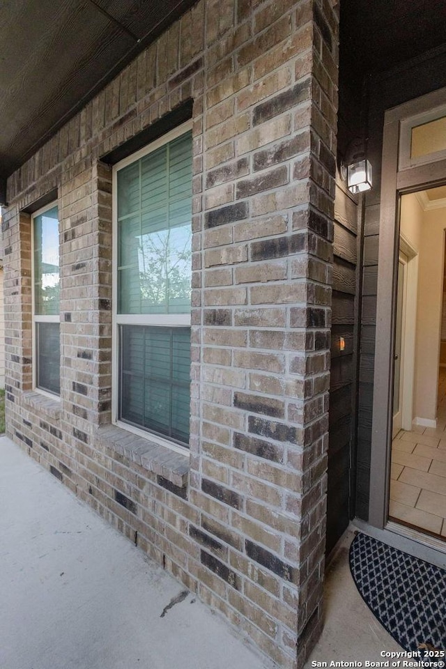 8446 Buckhorn Parke, San Antonio, TX 78254 - details with brick siding