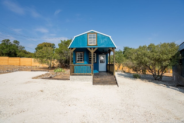 view of front of house with covered porch