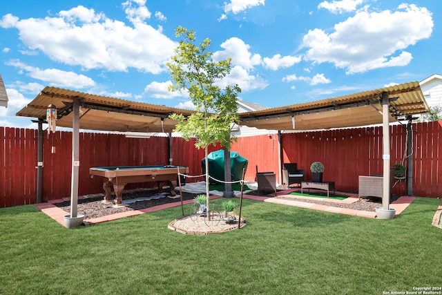 view of yard with a patio area and a pergola