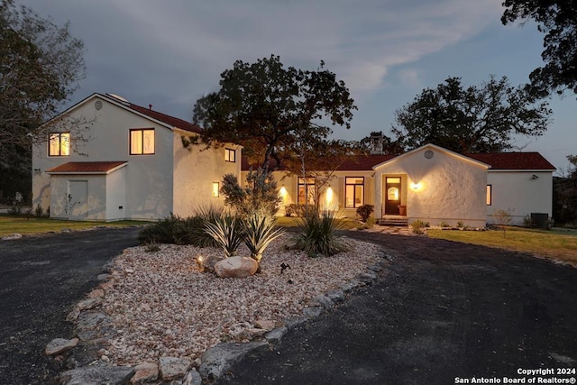 view of mediterranean / spanish-style home