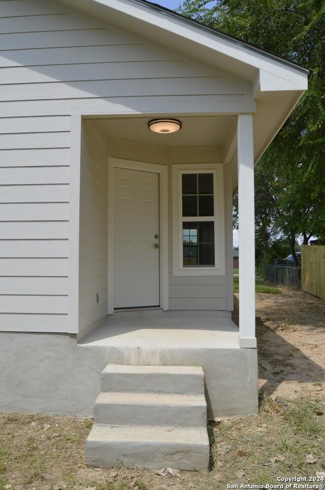 view of entrance to property