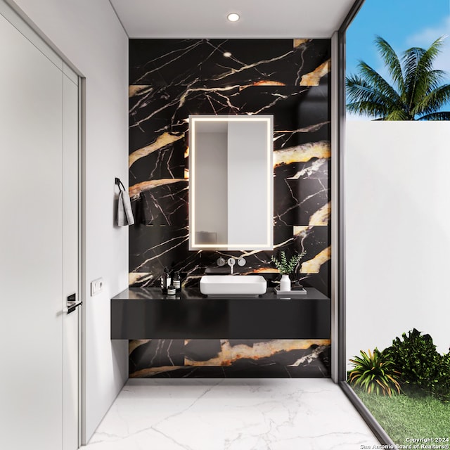 bathroom featuring decorative backsplash