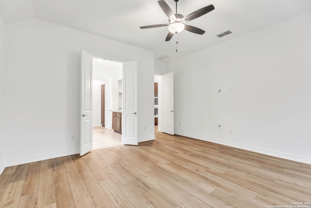 unfurnished bedroom featuring ceiling fan and light hardwood / wood-style flooring