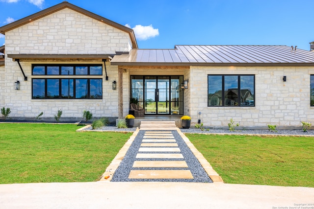 exterior space featuring a yard