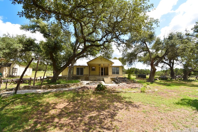 view of front facade featuring covered porch