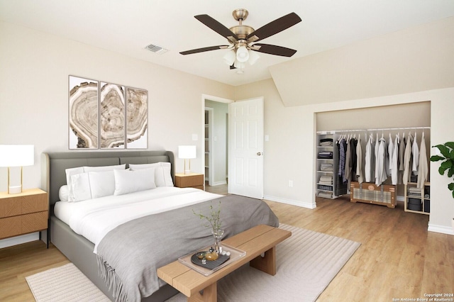 439 Susanwood Dr, San Antonio, TX 78220 - bedroom featuring visible vents, ceiling fan, baseboards, wood finished floors, and a closet