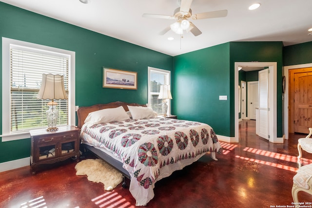 bedroom with ceiling fan