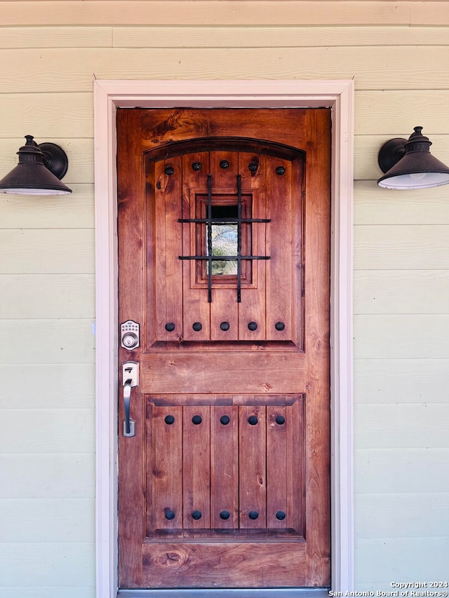 view of entrance to property