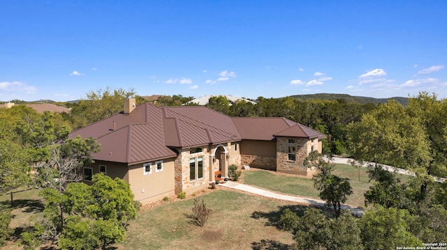 view of front of house with a front yard