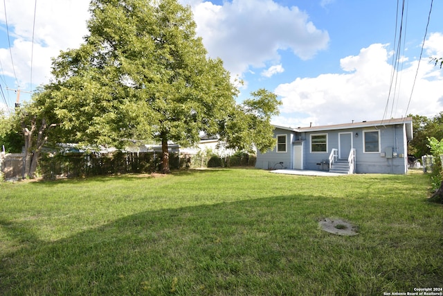 view of yard with a patio