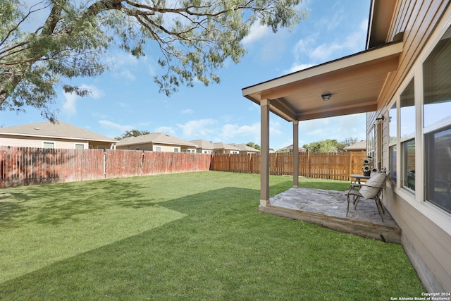 view of yard with a patio area