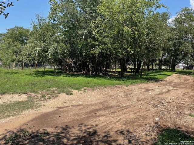 384 Siesta Dr, Bandera, TX 78003