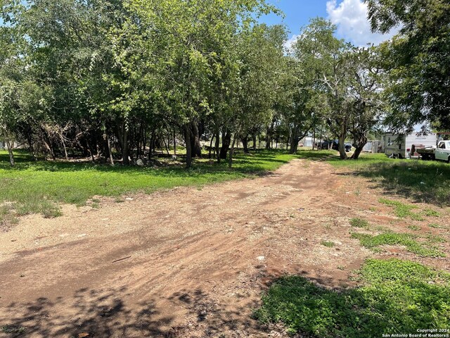 384 Siesta Dr, Bandera, TX 78003